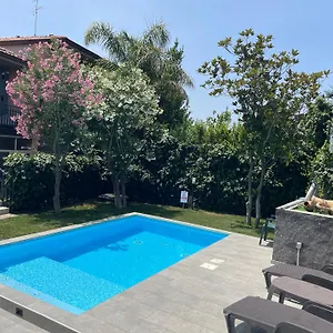  Hébergement de vacances Il Giardino Dell'etna